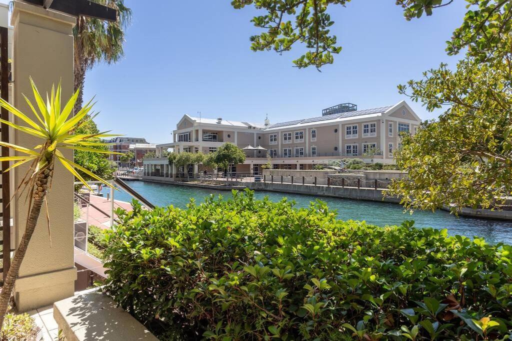 Luxury Waterfront Canals Apartment Kaapstad Buitenkant foto